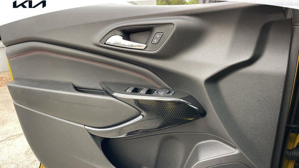 2025 Chevrolet Trax RS