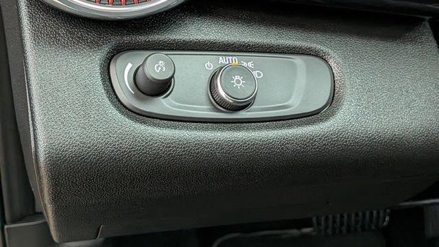 2025 Chevrolet Trax RS