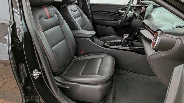 2025 Chevrolet Trax RS