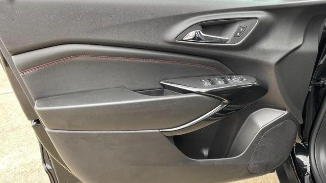 2025 Chevrolet Trax RS