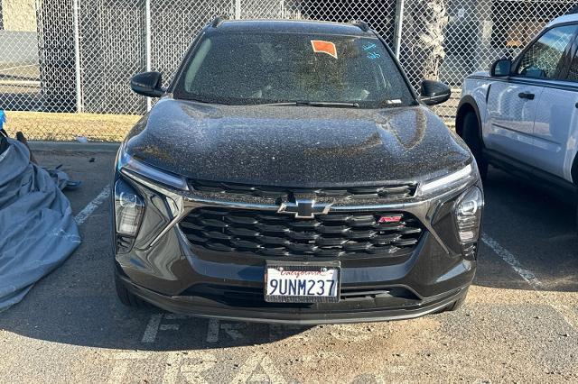 2025 Chevrolet Trax RS — photo 1 of 6