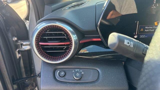 2025 Chevrolet Trax RS