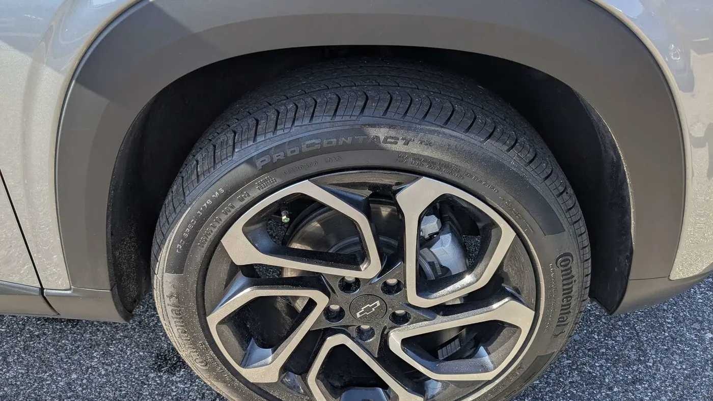 2025 Chevrolet Trax RS