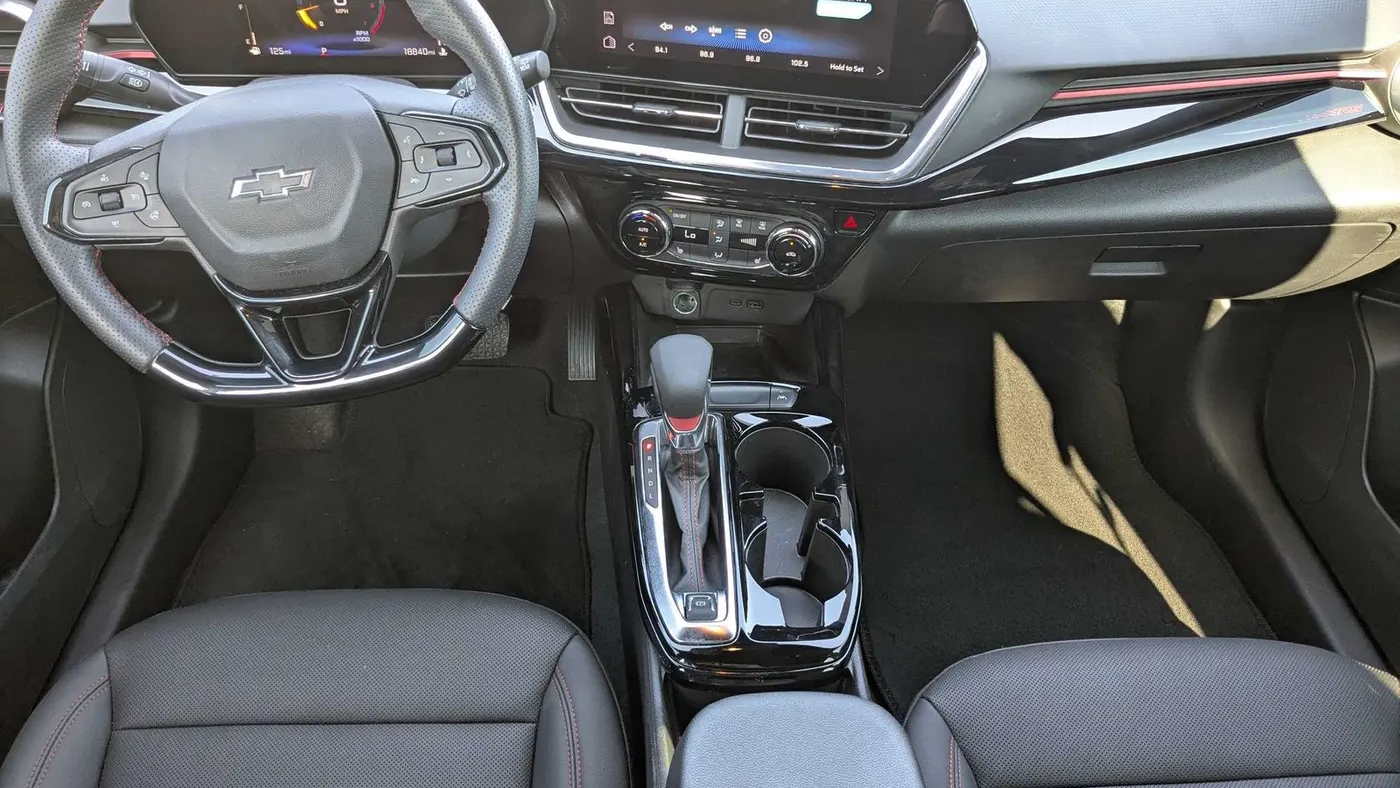 2025 Chevrolet Trax RS
