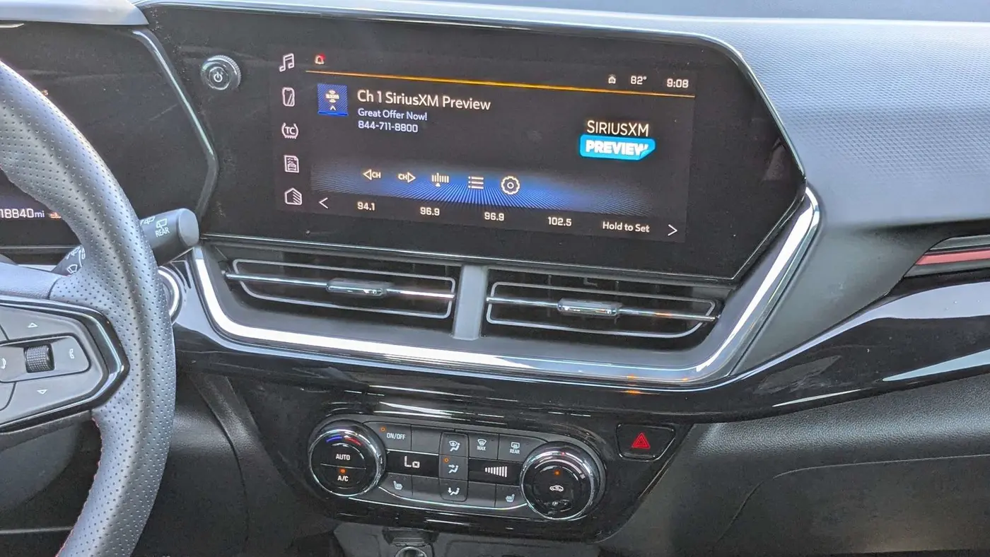 2025 Chevrolet Trax RS