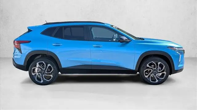 2025 Chevrolet Trax RS