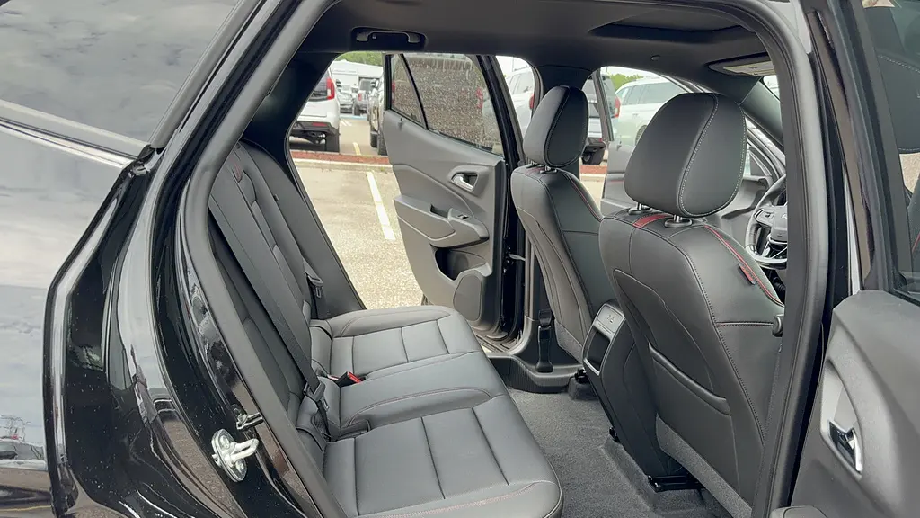 2025 Chevrolet Trax RS