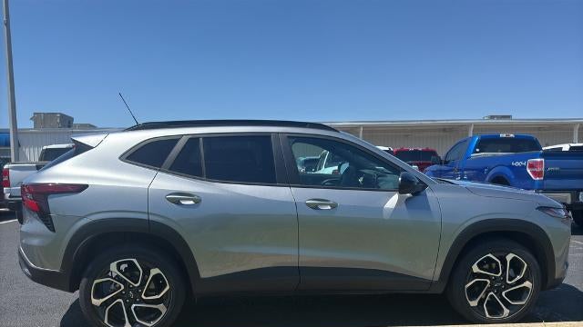 2025 Chevrolet Trax RS