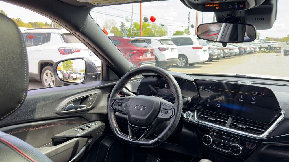 2025 Chevrolet Trax RS