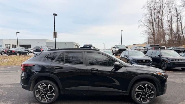 2025 Chevrolet Trax RS