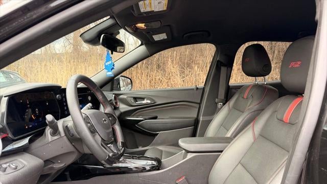 2025 Chevrolet Trax RS