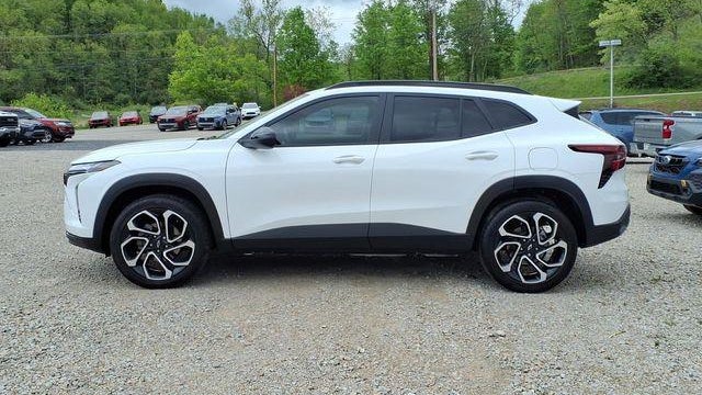 2025 Chevrolet Trax RS