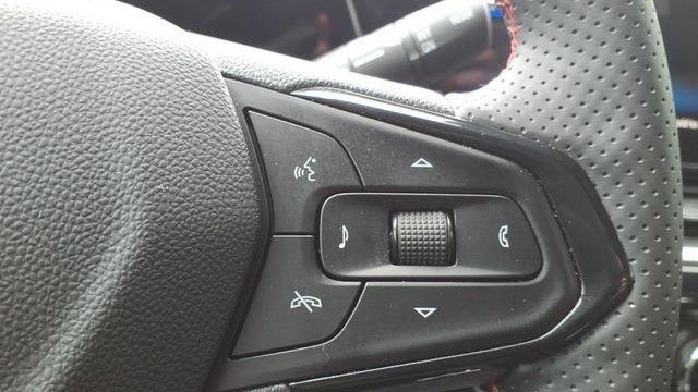 2025 Chevrolet Trax RS