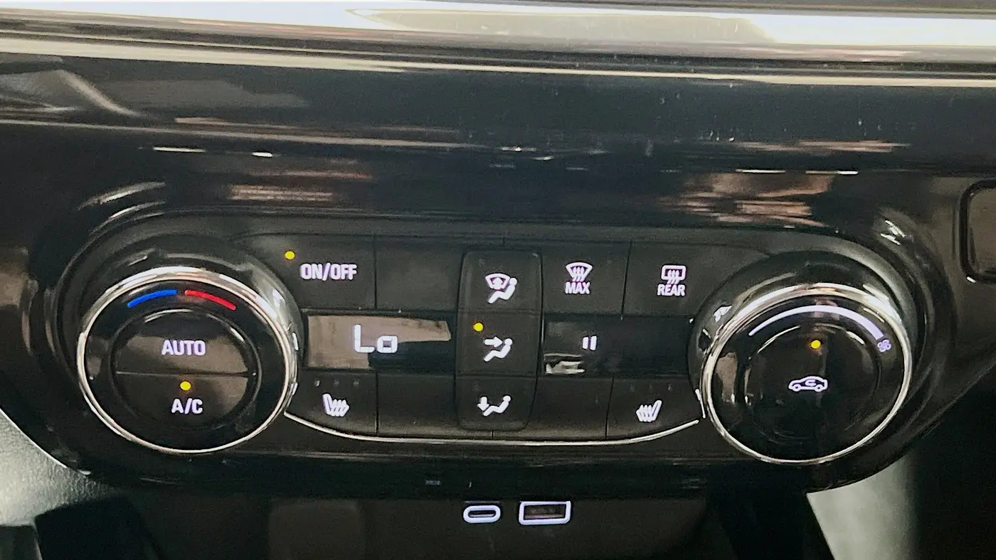 2025 Chevrolet Trax RS