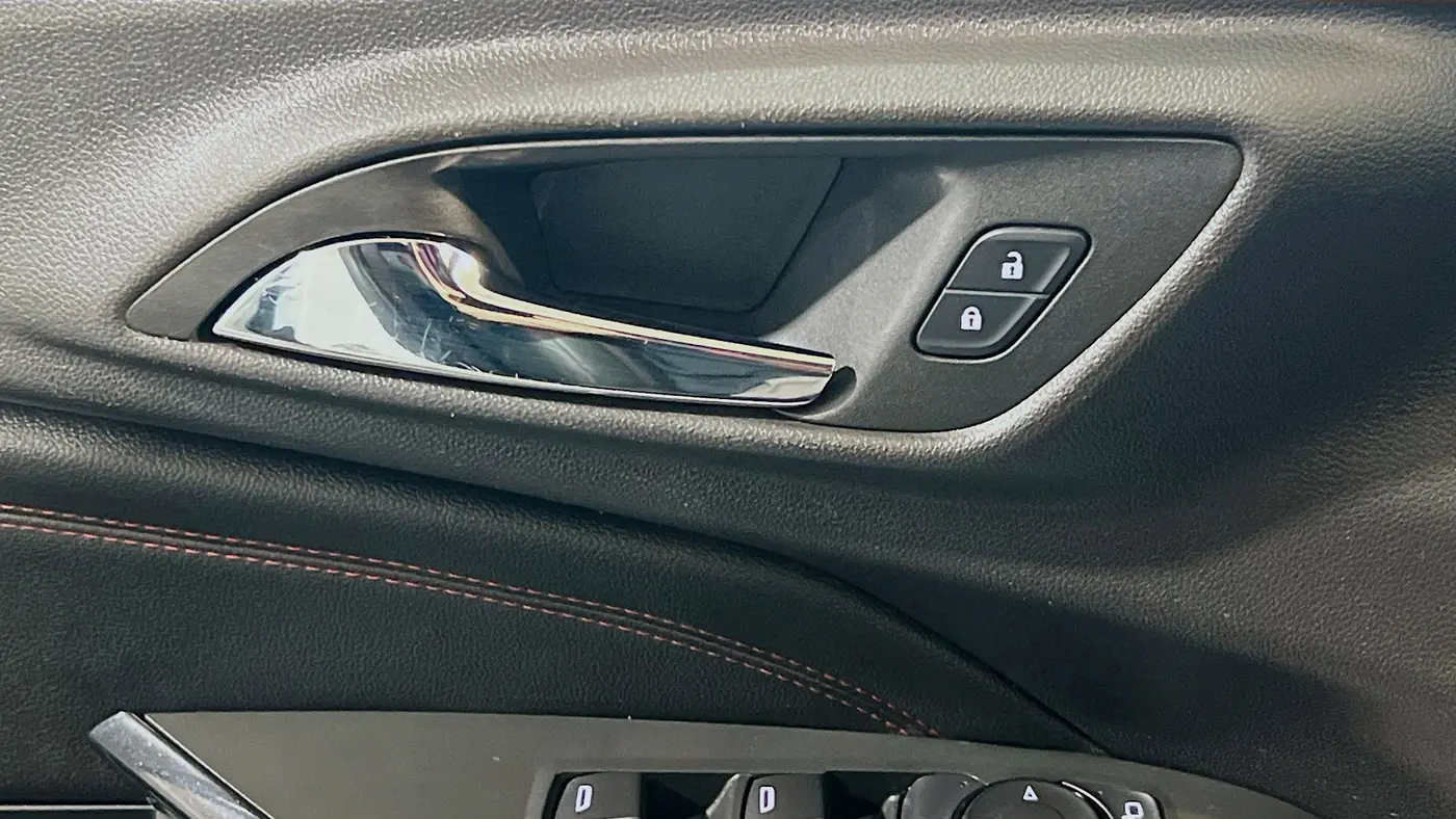 2025 Chevrolet Trax RS