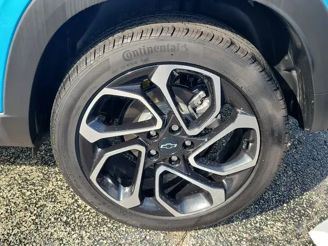 2025 Chevrolet Trax - $21,990