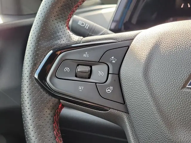 2025 Chevrolet Trax - $21,990