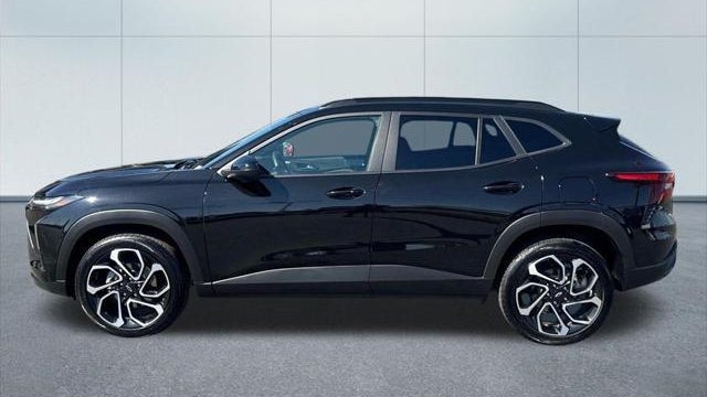 2025 Chevrolet Trax RS