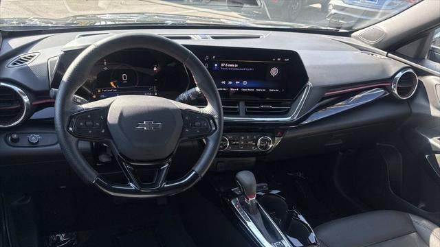 2025 Chevrolet Trax RS