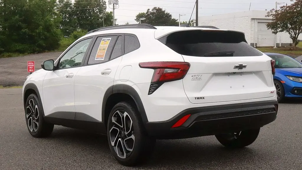 2025 Chevrolet Trax RS