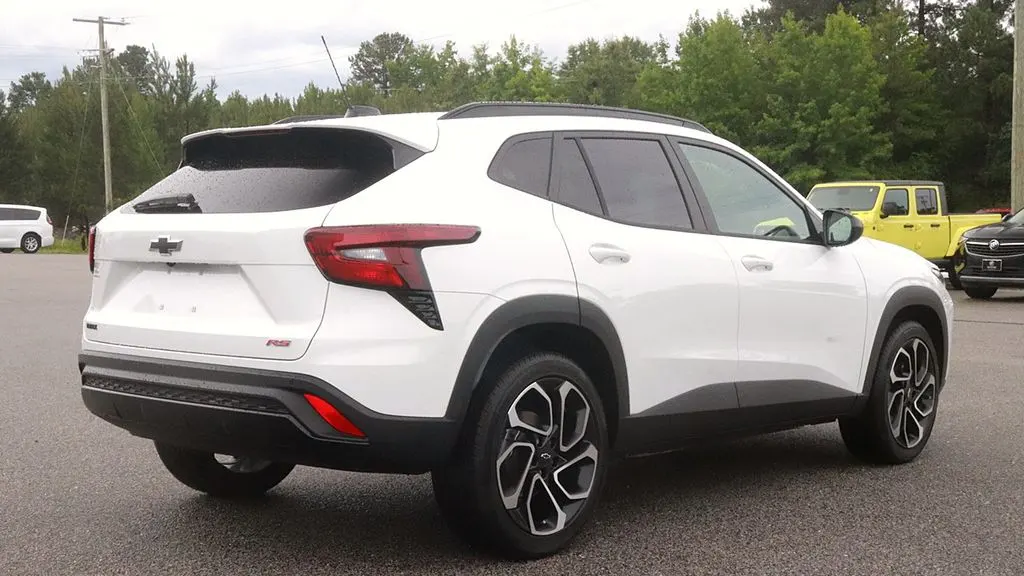 2025 Chevrolet Trax RS