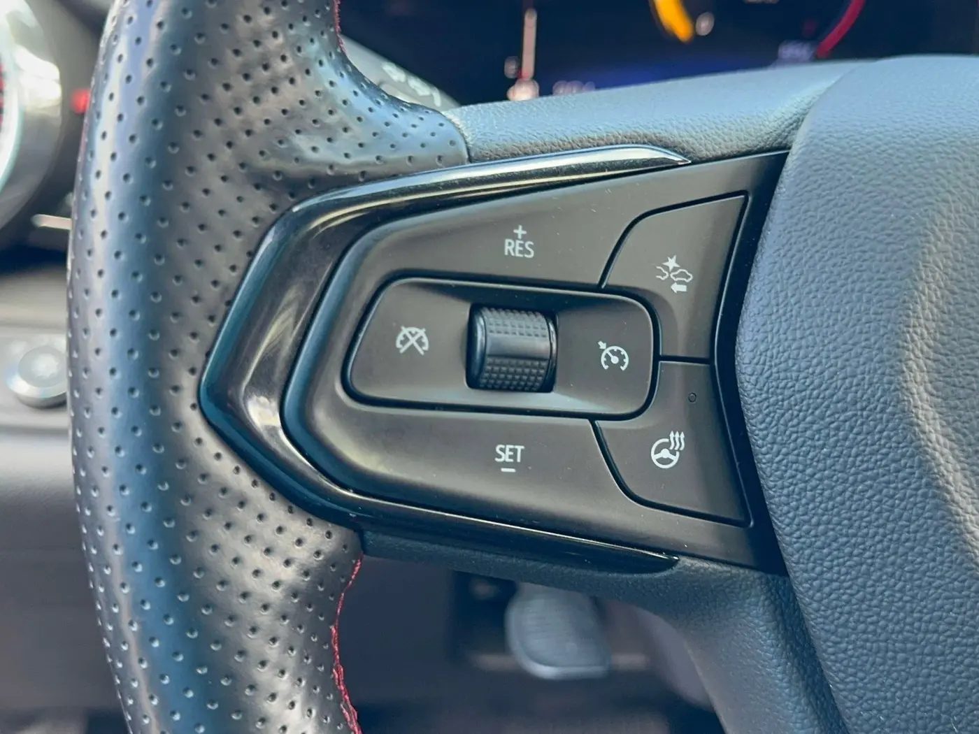2025 Chevrolet Trax - $20,750