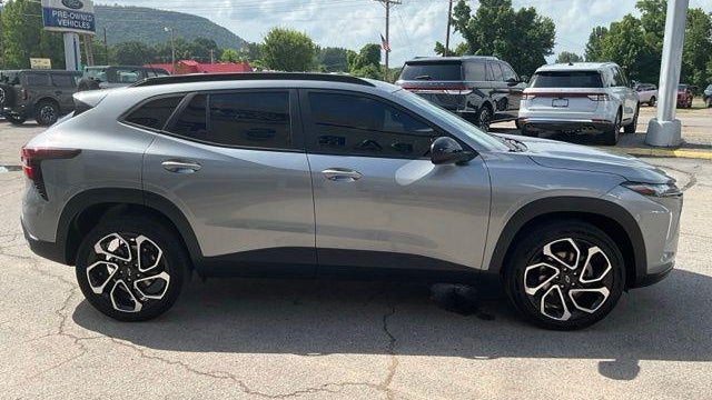 2025 Chevrolet Trax RS