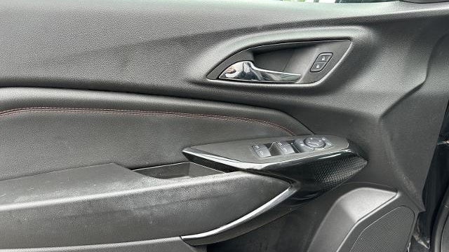 2025 Chevrolet Trax RS