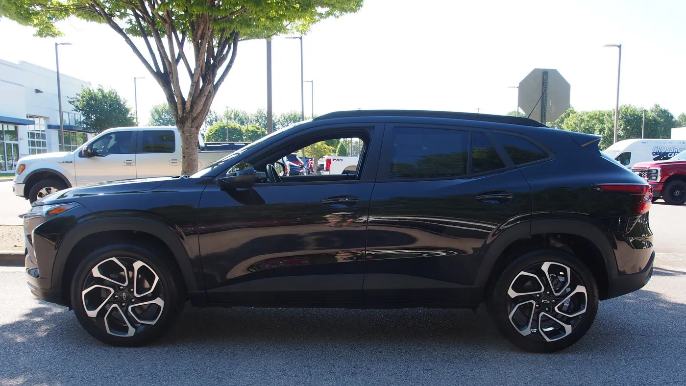2025 Chevrolet Trax RS