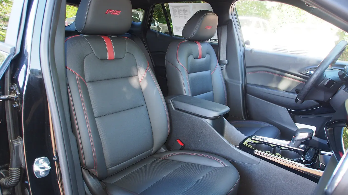 2025 Chevrolet Trax RS