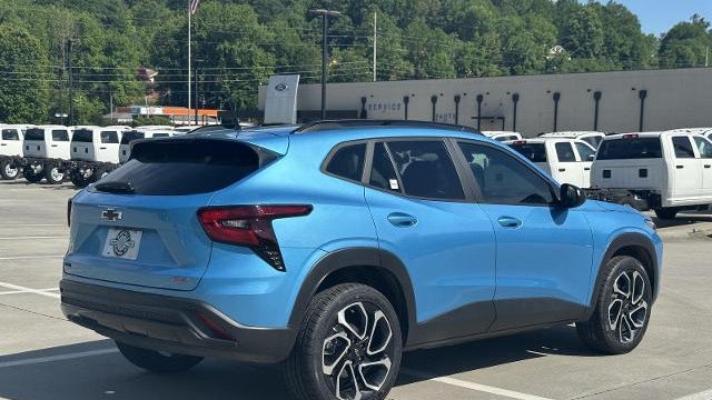 2025 Chevrolet Trax RS