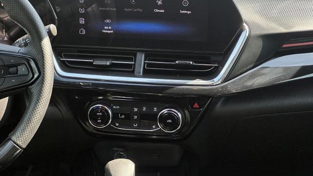 2025 Chevrolet Trax RS