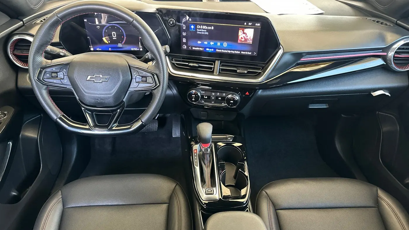 2025 Chevrolet Trax RS