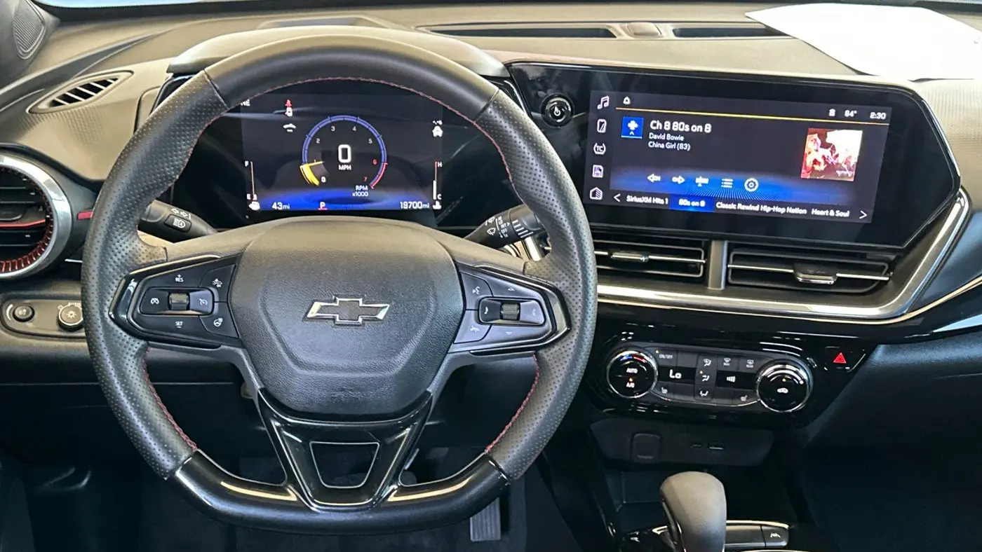 2025 Chevrolet Trax RS