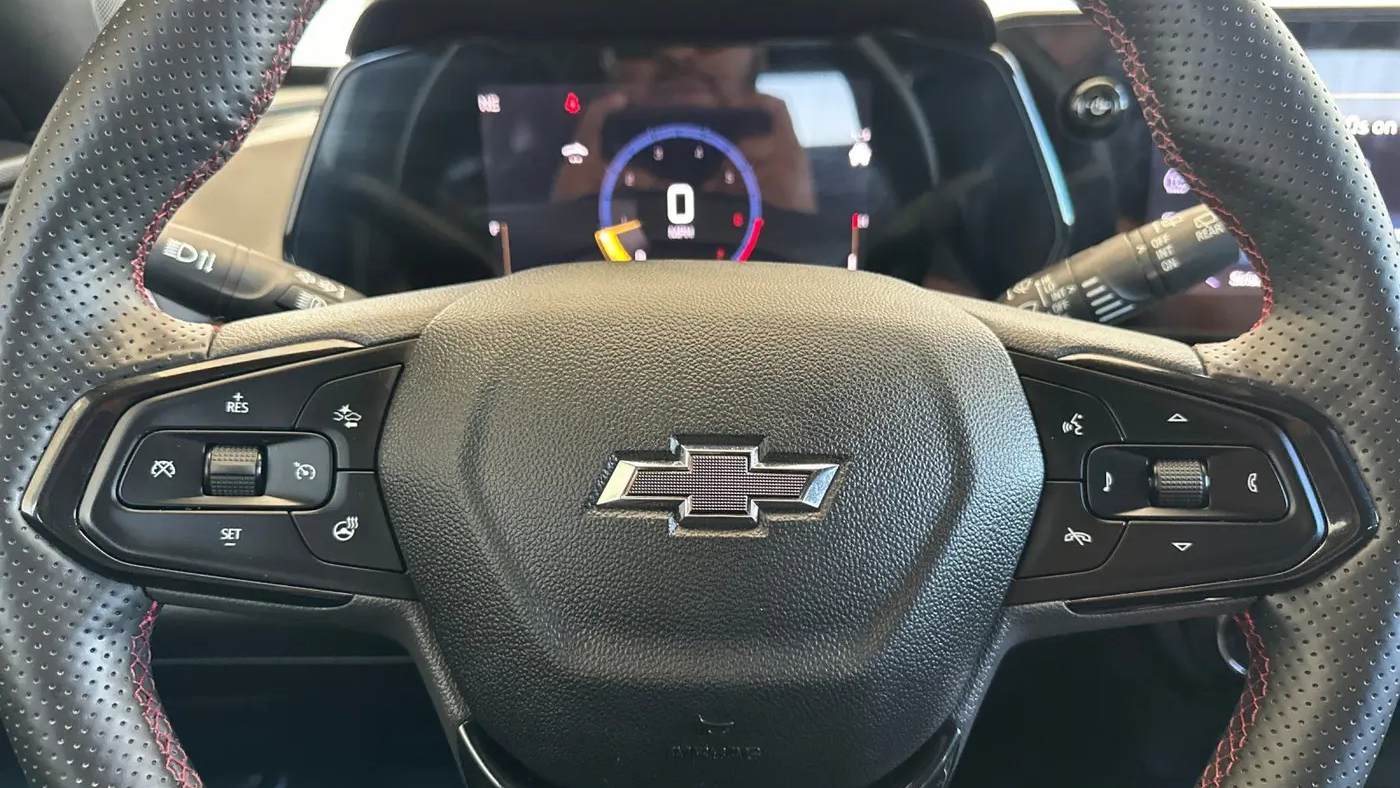 2025 Chevrolet Trax RS