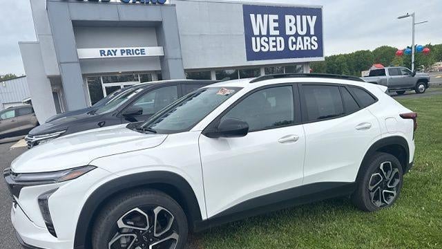 2025 Chevrolet Trax RS