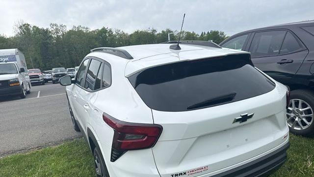 2025 Chevrolet Trax RS