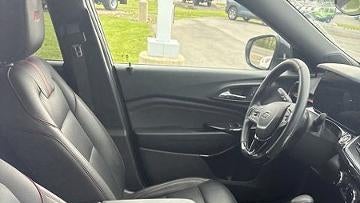 2025 Chevrolet Trax RS