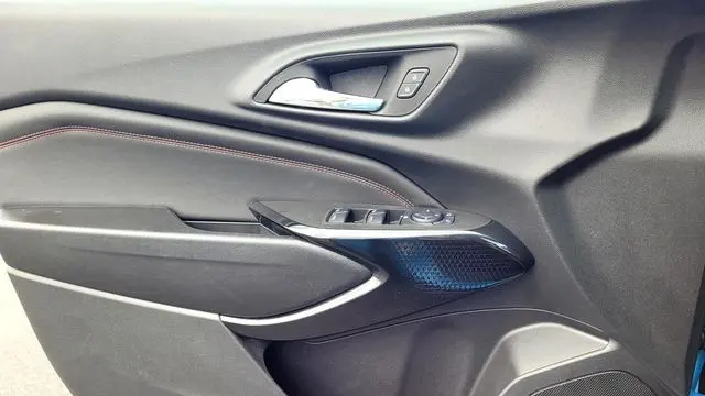 2025 Chevrolet Trax RS