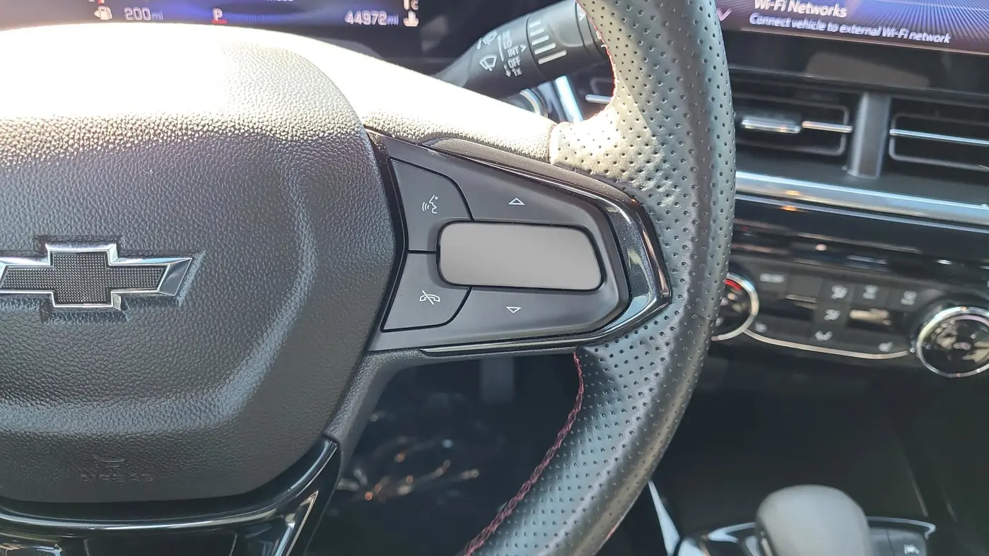 2025 Chevrolet Trax RS