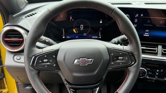 2025 Chevrolet Trax RS