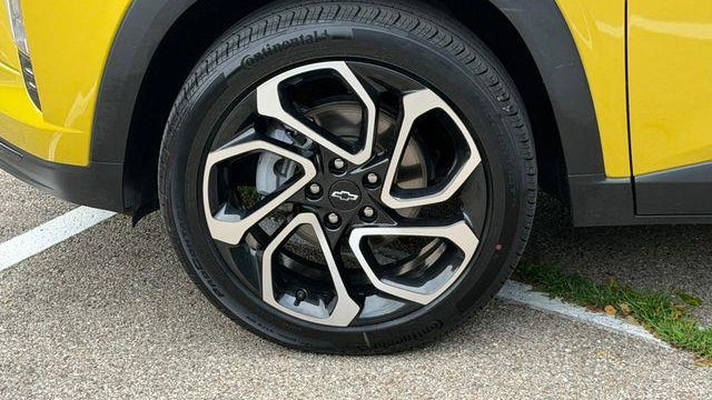 2025 Chevrolet Trax RS