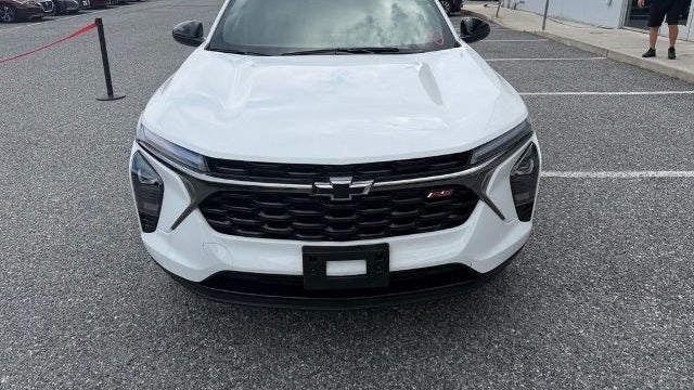 2025 Chevrolet Trax RS