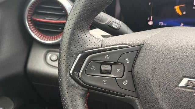 2025 Chevrolet Trax RS
