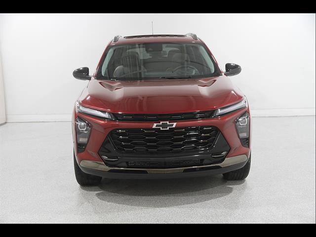 2024 Chevrolet Trax ACTIV — photo 1 of 12