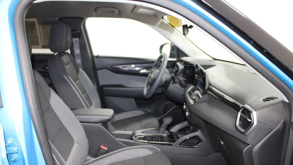 2025 Chevrolet Trailblazer LS