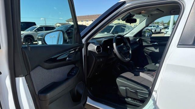 2025 Chevrolet Trailblazer LS