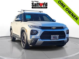 2022 Chevrolet Trailblazer with Summit White Exterior