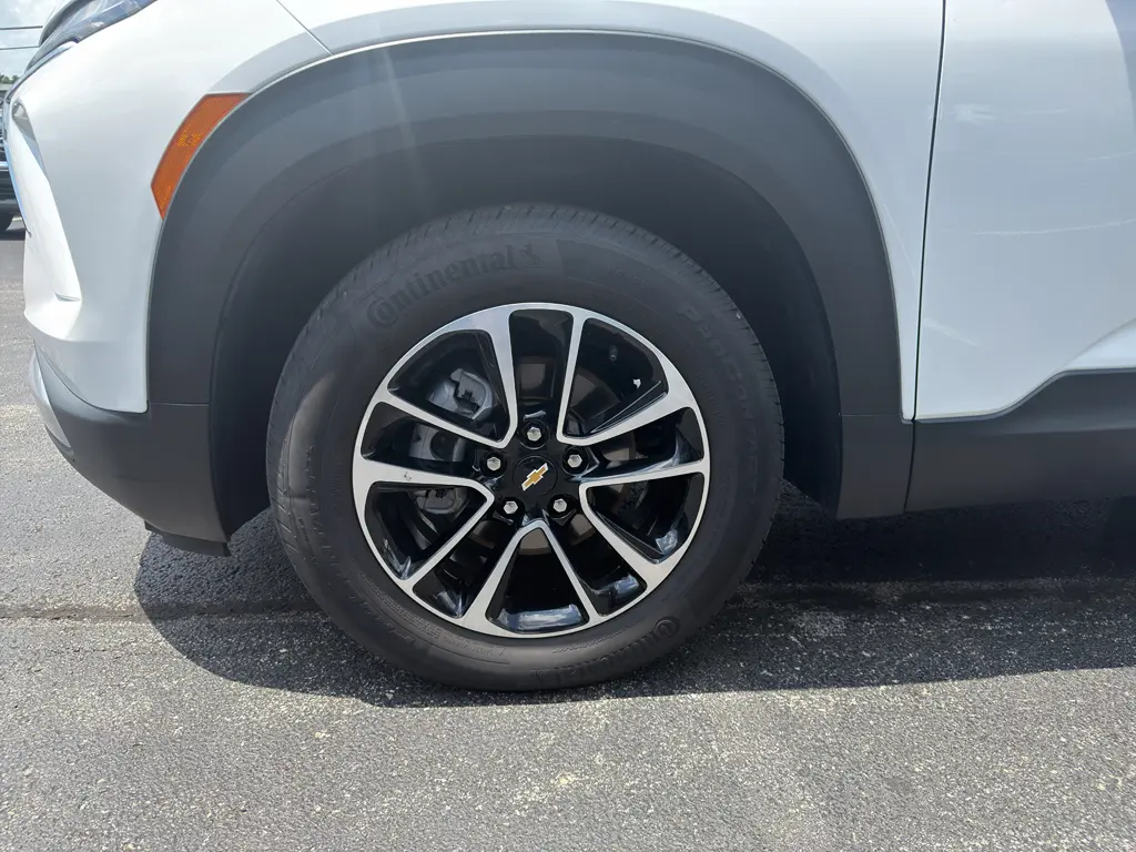 2025 Chevrolet Blazer - $20,995