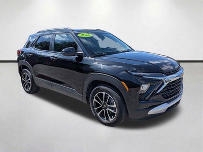 Photo of a 2025 Chevrolet Trailblazer LT 4DR SUV for sale